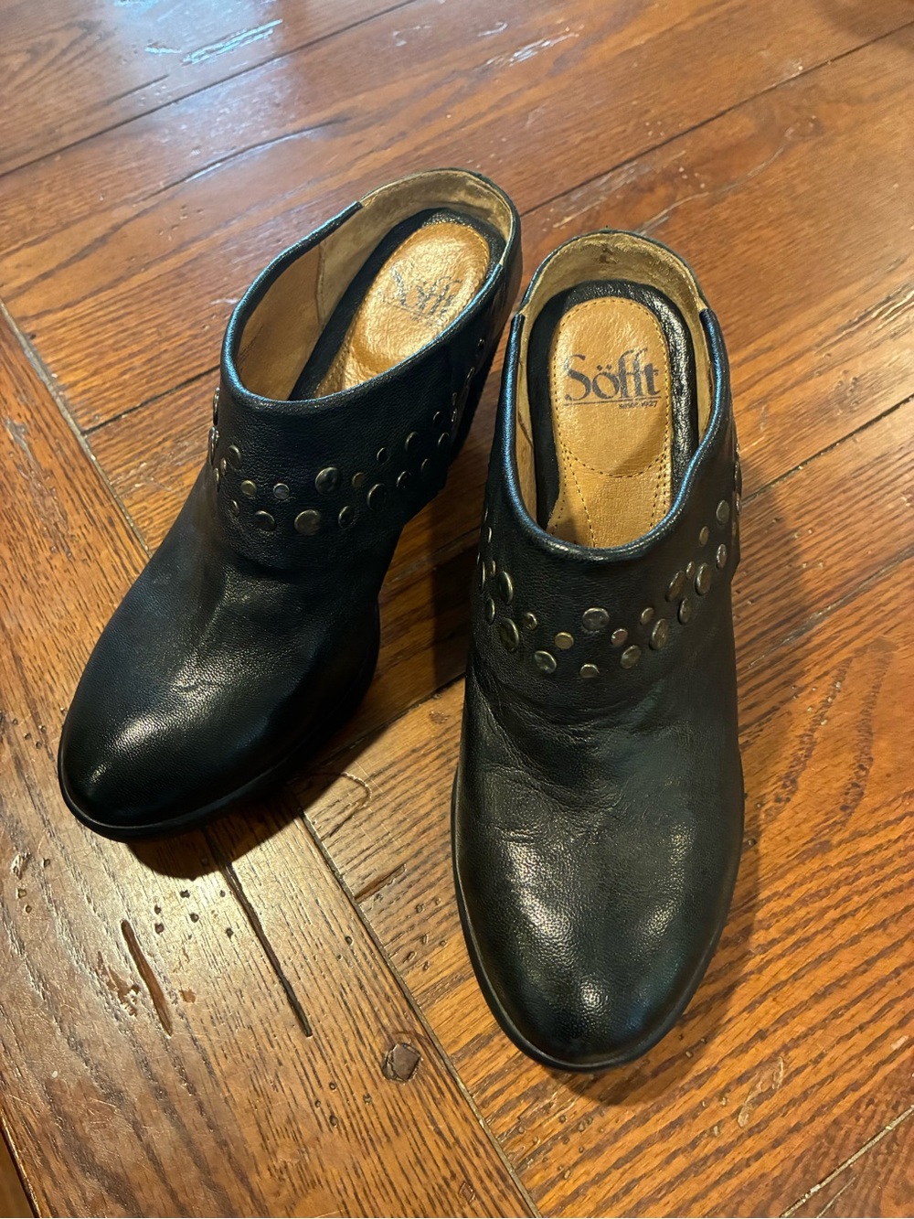 Softt Black Leather Studded Mule Clogs